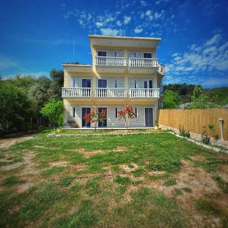 Calma Studios Parga Exterior photo