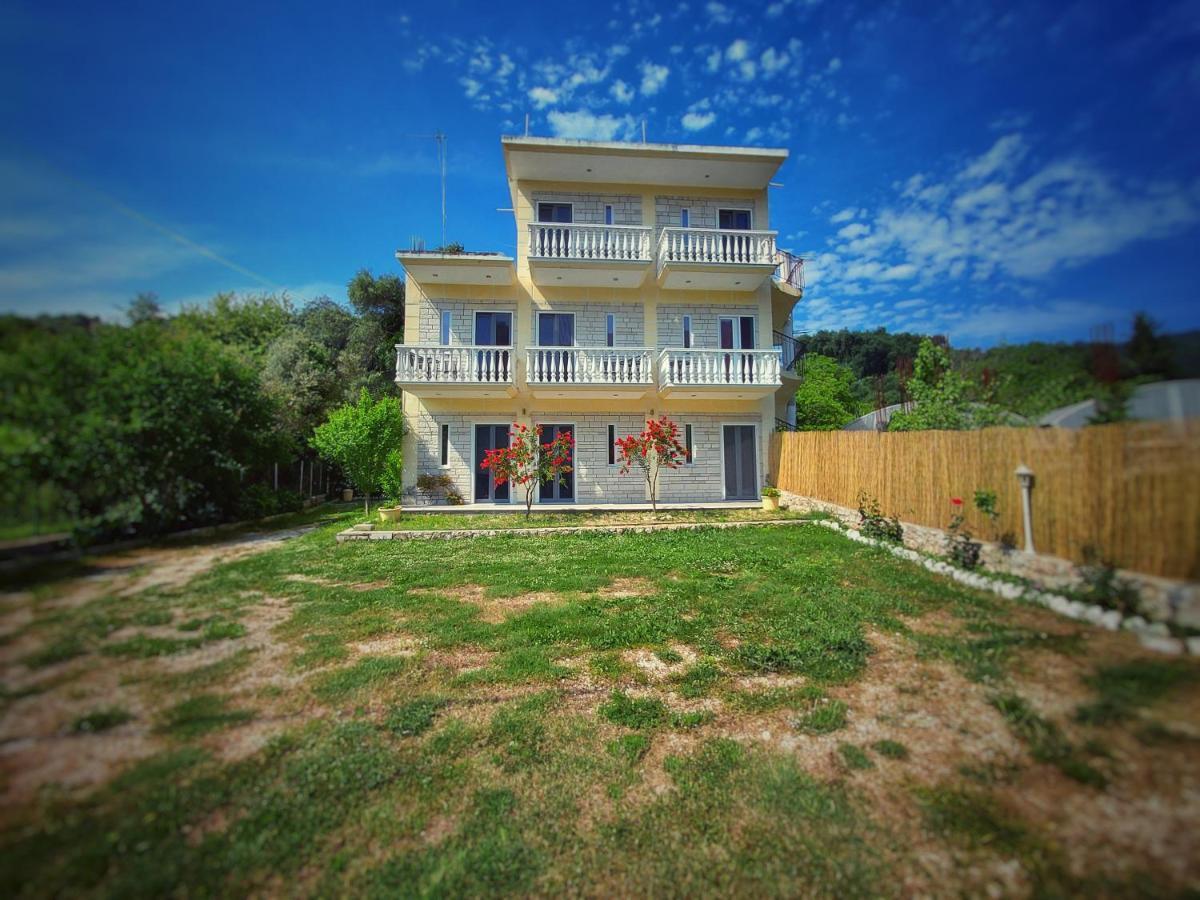 Calma Studios Parga Exterior photo